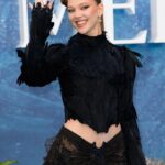 Jessica Alexander Instagram - Divine black swan inspiration for the hometown premiere 🖤 wearing @dilarafindikoglu @cartier ~ What a totally unforgettable night and wow London showed OUT for this amazing film ! @justinplz I adore the way you bring visions to life. @brookelturnbull & @issacvpoleon you made me feel so bad and beautiful !