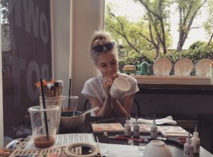 Jessica Amlee Instagram - Painting a turtle mug is serious business 👩🏼‍🎨😂 #focus #turtlemug