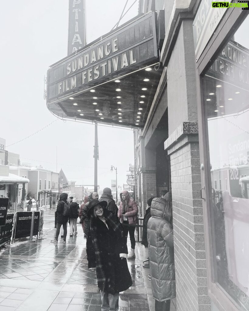 Jessica Amlee Instagram - **SUNDANCE FILM FESTIVAL 2024** Holy moly, I love film 📽️ #sundancefilmfestival #sundance #RealPain #thecourtjester #GauchoGaucho #ilyG #waltersmediagroup