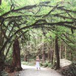 Jessica Amlee Instagram - jessica <woodland creature🧚🏻‍♀️#barefoot #nature #wildling