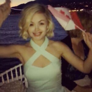 Jessica Amlee Instagram - A wedding celebration/parents anniversary 😋 ps I love Canada