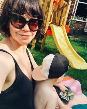 Jessica Fox Instagram - A jolly good weekend.

1. Backward caps in the garden. 
2. Fridge Raid. 
3. River giving it attitude in the swing. 
4. Playground fun while I ignore the bird poo.
5. Hot, need a cuddle, will not take shoes off.
6. Concentration on the stairs. 
7. Orzo is life. 
8. Chaos.