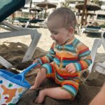 Jessica Fox Instagram – Palma. Palma. Palma. 

1. Bucket and Sand and rocking his @littlegreenradicals swimsuit. 
2. Perusing the menu. 
3. Mirror selfie.
4. Daddies cuddles. 
5. Poor bar fun in more @littlegreenradicals 
6. Keeping it cool in @sunniesforkids and @mumandme_app 
7. Matchy, Matchy. 
8. Long day. 
9. Mini Mohawk.
10. When you think you order baby friendly and it arrives raw and on fire. 

*items mentioned PR
