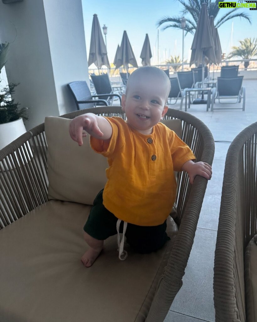 Jessica Fox Instagram - Palma. Palma. Palma. 1. Bucket and Sand and rocking his @littlegreenradicals swimsuit. 2. Perusing the menu. 3. Mirror selfie. 4. Daddies cuddles. 5. Poor bar fun in more @littlegreenradicals 6. Keeping it cool in @sunniesforkids and @mumandme_app 7. Matchy, Matchy. 8. Long day. 9. Mini Mohawk. 10. When you think you order baby friendly and it arrives raw and on fire. *items mentioned PR