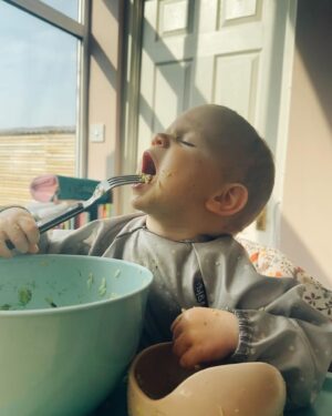 Jessica Fox Instagram - A jolly good weekend.

1. Backward caps in the garden. 
2. Fridge Raid. 
3. River giving it attitude in the swing. 
4. Playground fun while I ignore the bird poo.
5. Hot, need a cuddle, will not take shoes off.
6. Concentration on the stairs. 
7. Orzo is life. 
8. Chaos.