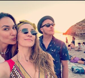 Jessica Harmon Instagram - We’ve done all the emotions together, on and off screens. Conquered the world and simultaneously been conquered by.. to the sad captain with whom I choose to lose my mind, we’ve passed this way more than once, what a perfect waste of time. Hbd kid, love you