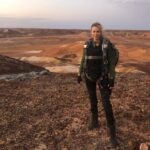 Jessica McNamee Instagram - On this day 2 years ago 🤯 we landed on a mountain top in the middle of Coober Pedy in search of Raiden’s Temple. It was as dusty and hot and fly ridden as it looks… and so fricken cool!
