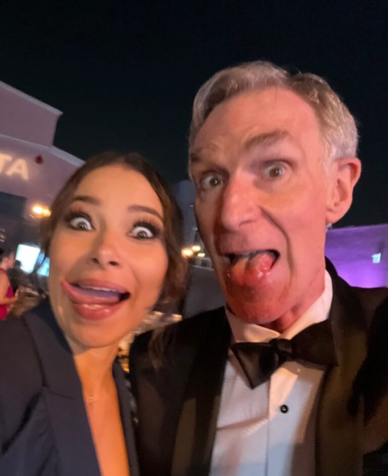 Jessica Parker Kennedy Instagram - Thanks to @ronenrubinstein for bringing me to the #EMAAwards! And thank you to @billnye for making all of my childhood dreams come true when I met you! Also please make sure to follow @gloriawalton who is the the CEO and president of @100isnow which is doing extraordinary environmental work. Solutions solutions solutions! It was so wonderful to spend time with you and your partner. 😊 The evening honored @maggiembaird who said in part, “Plant based food is not the only solution to climate change but there is no solution without it. We have the privilege to choose what we eat for the people who are most affected by climate change who are the least responsible for it.” Makeup by @makeupbymotoko Hair by @josephchase Diamonds by @vraiofficial @green4ema