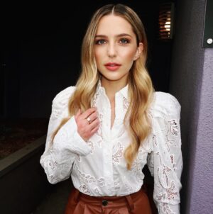 Jessica Rothe Thumbnail - 71.4K Likes - Top Liked Instagram Posts and Photos