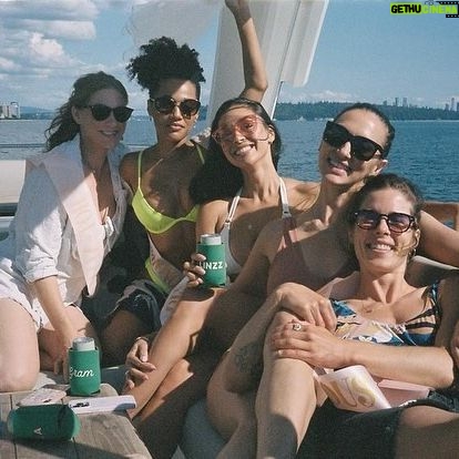 Jessica Sipos Instagram - The love I have for these humans, these magical souls, is insurmountable. One of the best weekends ever 💕✨ 📸 @emilybett