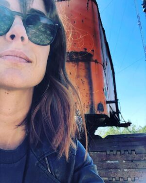 Jessica Stroup Instagram - Tractor trucks and wide open fields. Feels so good to work in the south. 😎
