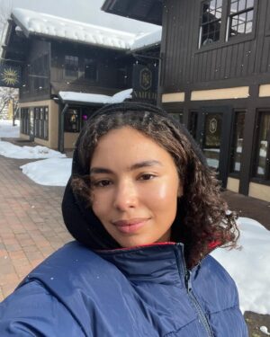 Jessica Sula Instagram - Went to @sunvalleyfilmfest for a day. It was bloody freezin and a snow storm hit. I worked on wayward in 2021 so I’m very happy it found a home at #deauville and #sunvalleyfilmfestival. We also missed @jessweixler & Ian (I don’t think I follow you Ian) lots.