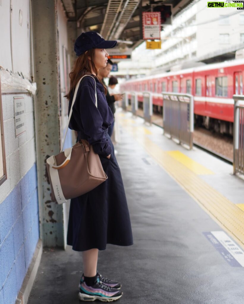 Jessica Veranda Tanumihardja Instagram - Pagi di peron kereta~ . (Berbunyi gak captionnya?)