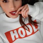 Jessica Versteeg Instagram - Hey #HODL fam 🏆❤️