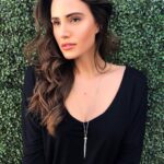 Jessica Versteeg Instagram - One of my best girlfriends @_kaitlynstuart_ started this beautiful necklace line @doublebankbrand inspired by her own #thoroughbreds 🐎 and she makes them in southern CA with love ❤️ I am obsessed 🙌🏼 #girlboss