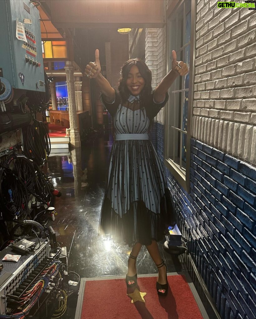 Jessica Williams Instagram - Just grinning from ear to ear because I was so stoked to be on @colbertlateshow last night for SHRINKING on @appletvplus! Thank you @bora_aksu for this STUNNING dress and thank you to the wonderful women who helped make all of this happen. ❤️ Dress// @bora_aksu True size 11 platforms// @reformation Jewelry// @mariatash Stylist// @sarahslutsky Makeup// @rebeccarestrepo Hair// @ursulastephen Stylist assist// @carlee___ Publicists// @teamid