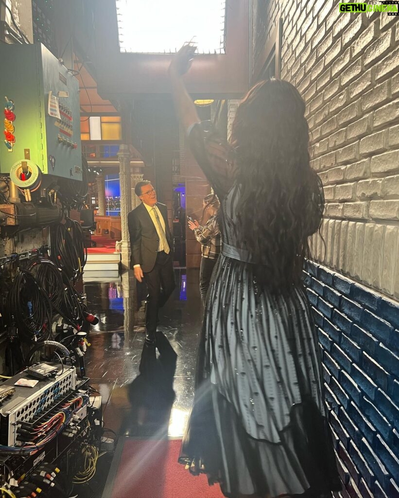 Jessica Williams Instagram - Just grinning from ear to ear because I was so stoked to be on @colbertlateshow last night for SHRINKING on @appletvplus! Thank you @bora_aksu for this STUNNING dress and thank you to the wonderful women who helped make all of this happen. ❤️ Dress// @bora_aksu True size 11 platforms// @reformation Jewelry// @mariatash Stylist// @sarahslutsky Makeup// @rebeccarestrepo Hair// @ursulastephen Stylist assist// @carlee___ Publicists// @teamid