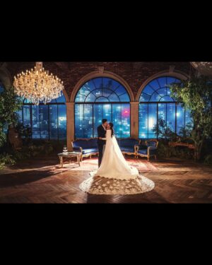 Jessie Fong Win-Lam Instagram - 一直都想喺海外影一輯婚紗相，當時都冇乜idea，又冇話想影啲咩景咁，跟住我就喺IG 碌吓碌吓，就俾我碌到呢個我一見鍾情嘅景😍😍 然後就9秒9聯絡咗 @mrkkoreawedding book咗去韓國影pre wedding喇！

去到The Bride Studio，Mr.K Wedding 嘅代表Joey 全程幫我哋安排咗廣東話翻譯，完全唔會有任何溝通嘅困難，跟住好快就揀好裙，化好妝，我想講個妝真係堅靚，化到我成個韓妹咁🤭 而我最滿意嘅就係整個過程都超有效率，無論化妝、整頭、攝影，所有工作人員都好專業好nice，攝影師會教你點樣擺pose，就算唔影開相都完全handle到👍🏻 而啲相出到嚟嘅效果簡直係快靚正！估唔到嗰日可以影咁多套衫，仲要每套衫每個景都有好多靚相🥹啲相靚到張張都想揀🥹🥹🥹 

見到佢啲相咁靚，我都有問佢哋可唔可以俾個優惠我嘅followers，然後佢真係話可以🥰

只要去 @mrkkoreawedding 置頂post睇內容跟住做 & 喺 2024/12/31 前完成預約（非拍攝日期）就可以用我個Promotion Code “Mr. K_Jessie 2024” 參加Promotion （15萬韓幣優惠＋亞克力相框免費升級＋來回交通費津貼）

Studio: @gaeul_thebride @gaeul_studio