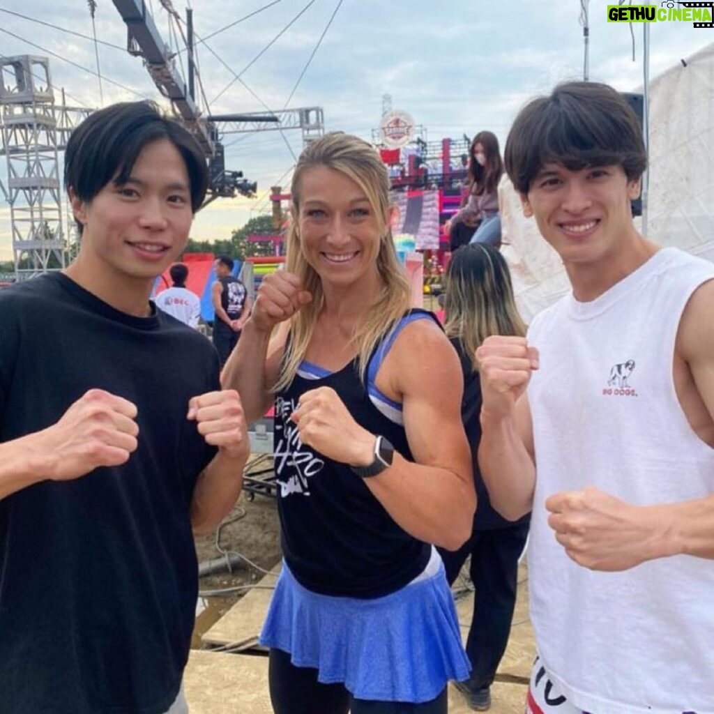 Jessie Graff Instagram - Congratulations @sasuke_tbs on your 40th Anniversary!!! Thank yo so much to @inuimasato for inviting me. It’s always such an honor! and thank you to @makitosugi and our translator @lei_shiba for making it such a wonderful experience! And ありがとう to all my #sasuke friends who helped me analyze obstacles and practice my Japanese! #ninjawarrior #sasuke40th