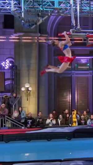 Jessie Graff Instagram - When i got sick 3 weeks before qualifiers, I thought I was doomed! I couldn’t believe the timing.  What should’ve been my last hard week of training- I was completely knocked out. A week out, my body was still exhausted, but my brain turned back on.  I studied every run of every episode last season. At least i could be mentally prepared.  Days before we competed, I was still struggling to jog for more than a minute.  Luckily, with the help of some breathing exercises I learned from @ninjagodfather , I was able to pull it together, and feel totally normal for my run!  I’m dying to try those rubiks cubes again, but had so much fun!  Thank you @ninjawarrior and @asmithcoprod for another amazing opportunity to test my limits on super fun challenges!
#americanninjawarrior #ninjawarrior #supergirl
