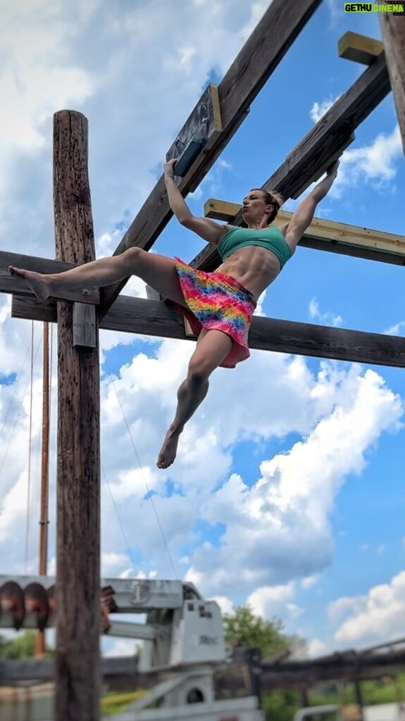 Jessie Graff Instagram - If you haven’t been to UBW recently, you’ve got to come experience the updates! New obstacles designed by @matt_bradley_ninja @lukedillon__ @th3_oneand_only @mike_bell_bell @dillon on all three stages and THREE side-by-side 100 foot tall rope climbs for stage four! When i get opportunities like this to compete and train on creative, techy obstacles, i learn so much! I hope to see you all next year! Happy Memorial Day! Thank you @thejonbrown and @ubwmikecook for starting and continuing such an epic tradition!!! #ninjawarrior #ultimatebackyardwarrior #americanninjawarrior