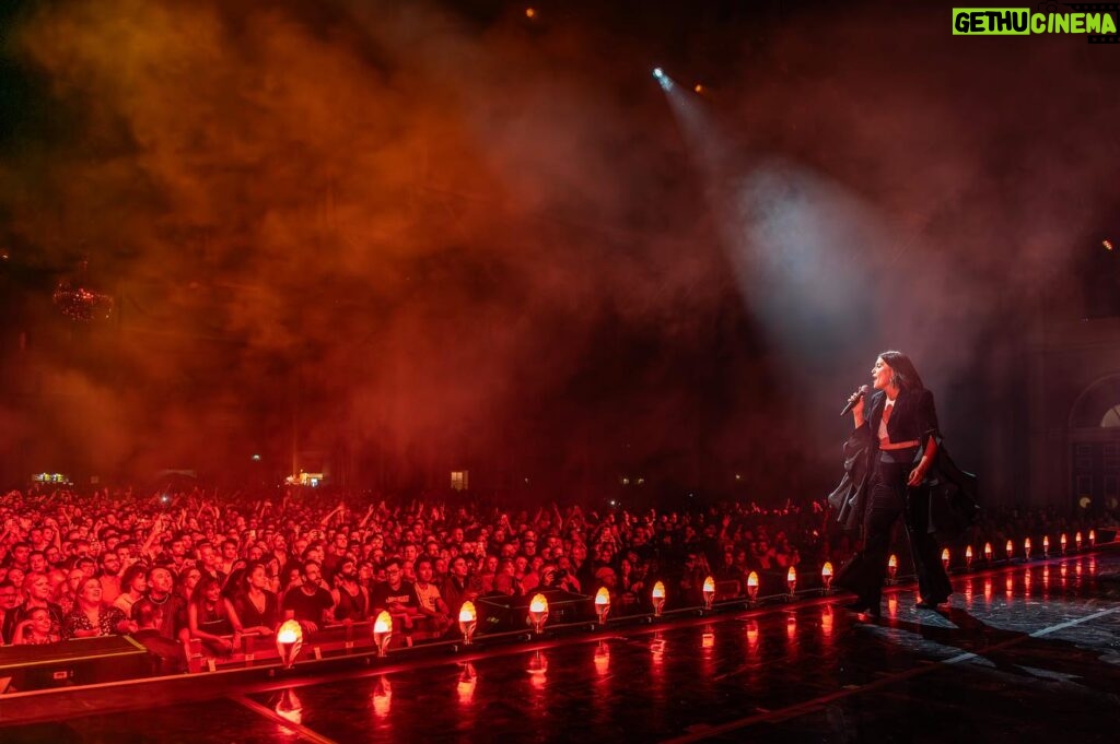 Jessie Ware Instagram - 20,000 of you came to dance at the Pearl this weekend. An absolute career highlight, thank you so much for being there to celebrate with us. Biggest love to my Pearlettes, my crew, my team and of course every one of you who has come to the That! Feels Good! Tour, you made this all happen every single night x