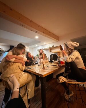 Jessika Dénommée Instagram - Friends, Ski and of course a Lil wine tasting 🍷😍