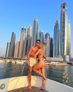Jessika Dénommée Instagram - Habibi , come to Dubai he said!! 😈😍