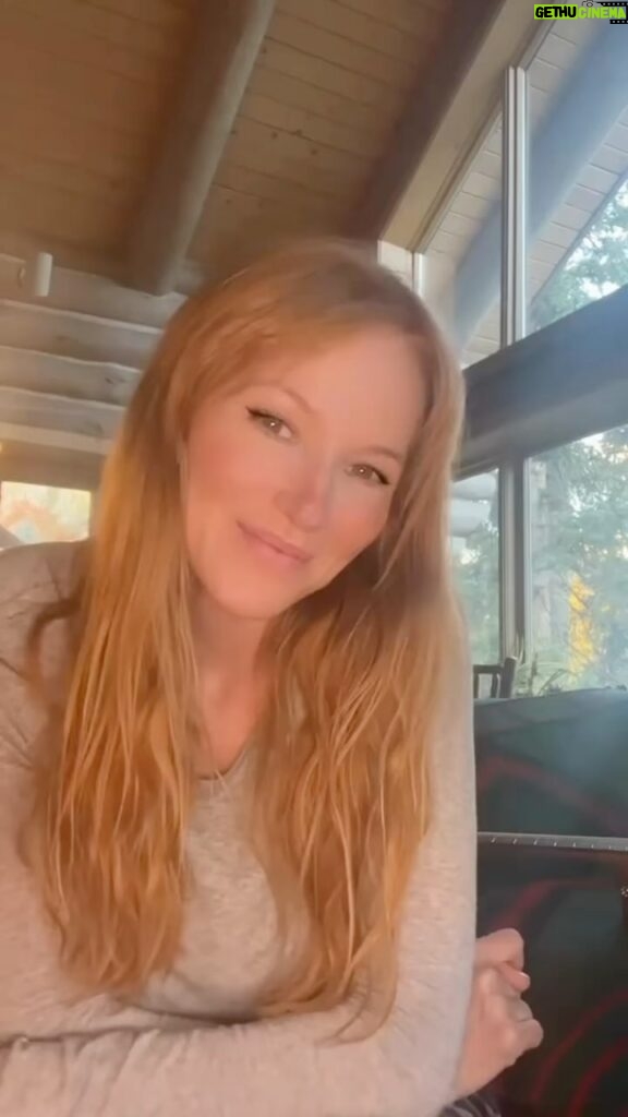 Jewel Instagram - “Gloria” is a song I wrote in 1997 that really helped me reconnect with all the classical music training I completed in my high school days. Maybe I should revisit my classical roots again soon... what do you guys think? A special demo version of “Gloria” is included on the 25th Anniversary Edition of SPIRIT, out November 17! Stay tuned for a few more behind-the-scenes stories from the album. Watch the full video and pre-order the album at the link in bio!