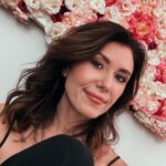 Jewel Staite Instagram - 🌹😻