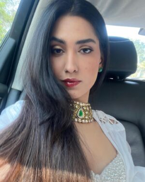 Jhataleka Malhotra Instagram - Desi girl 💥