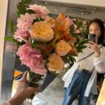 Jian Man-shu Instagram - 💐 慢慢累積小小的勇氣， 帶著信念大膽行動。 #debeers @debeersofficial