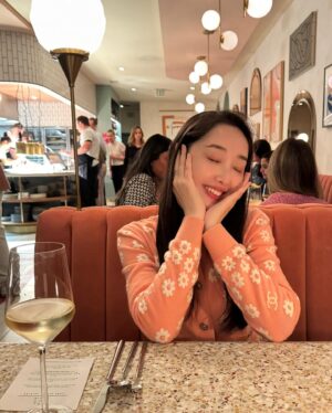 Jiang Mengjie Instagram - 新年快乐🎉🎉