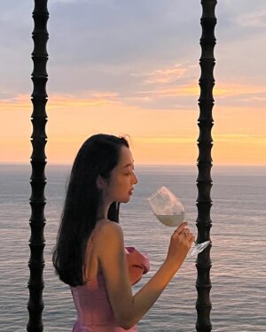 Jiang Mengjie Instagram - 夏日巴厘岛的回忆 就让他留在夏天吧💕💕