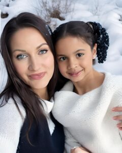 Actress Jillian Faye Hall HD Instagram Photos and Wallpapers January 2024