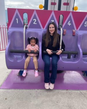 Jillian Faye Hall Instagram - It was a good day! 🐷💗🐷💗 #mommydaughter #peppapig #peppapigthemepark #legoland #themepark #toddlersofinstagram