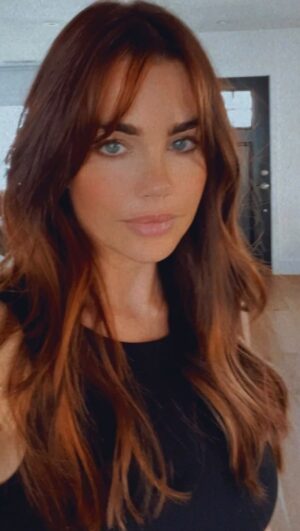 Jillian Murray Instagram - 🍷 inspired hair color
