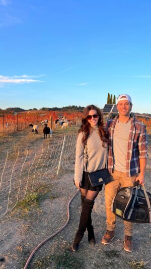 Jillian Murray Instagram - Ahhh!!!! @realdeangeyer surprised me with a fully planned wine trip to Paso for Christmas. Thank you @allegrettovr for having us as your guests while we were in town and thank you Dean for the most memorable Christmas present ever. 🎁🍷🎁🍷