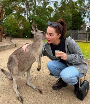 Jillian Murray Instagram - You know us, just another day sexually harassing wildlife 🦘