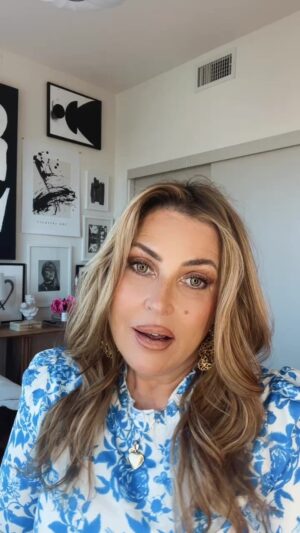 Jillian Warry Barberie Instagram - It’s time!!! #OGLA with @steveedwardsla @dorothy_lucey now on my subscription channel above! Let’s talk more sexy @realsirtomjones and the @oscars_awards.2.0.2.4 with @jimmykimmel hosting!!’ I love Jimmy. He’s always on point. It’s a brutal job but he’s a smooth operator!