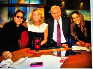 Jillian Warry Barberie Instagram - Fun facts about these pics…….. Kim K gave me this blue dress. RIP Richard Lewis. Why throw shade at John the Legend?  And yes, Liza Minelli has a better side. That’s why she’s in my chair. ❤️