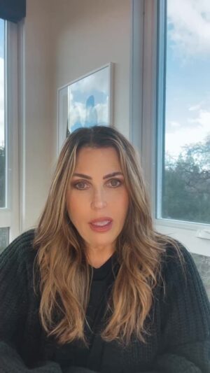 Jillian Warry Barberie Instagram - Could this be the new chapter of life I’ve been dreaming about???? I hope and pray but what an incredible meeting I had today with a woman that can help make it happen……… ❤️