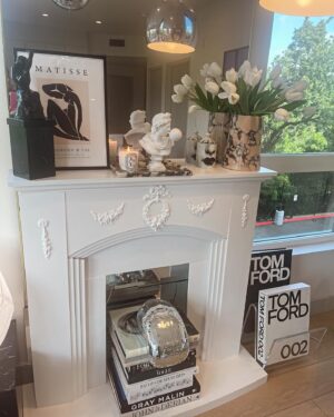 Jillian Warry Barberie Instagram - I love making a thousand square feet feel like a Parisian Haussmann styled apartment.