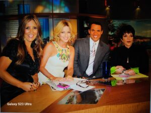 Jillian Warry Barberie Instagram - Fun facts about these pics…….. Kim K gave me this blue dress. RIP Richard Lewis. Why throw shade at John the Legend?  And yes, Liza Minelli has a better side. That’s why she’s in my chair. ❤️