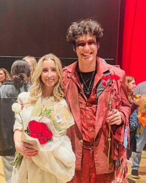 Jillian Warry Barberie Instagram - What a beautiful night @oakschristianschool for #amidsummernightsdream performance with all the incredible characters and actors. Ruby decided to play her role as Hipolita as a “drunk housewife of Beverly Hills” and it was perfect. After all my roles in tv and film I just listened to the director and did my thing. Not this gal. She brings her own twist and I love that!!!! I’m so proud. These young men and women are honing their craft and it’s so beautiful to see.