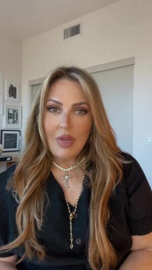 Jillian Warry Barberie Instagram - #OGLA gets heated today. Not over football, but over abortion and guns. Who believes what? Would we have talked this openly on our show years back? Probably. But these days it seems that would be a no. Plus Dorothy finds out why she felt  snubbed on our old show. It’s a doozy. And more about the book I’m writing!!!!!!!! (Well Giselle is writing. I’m just babbling stories) Come to subscriptions now!!!