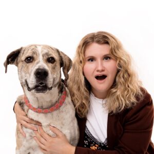 Jillian Bell Instagram - Got to take some pictures with the amazing @charlienunnphotography to raise money for @wagsandwalks 🐶❤️ The level of joy these babies add to my life is immeasurable. They have my whole heart. ❤️❤️❤️