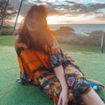 Jillian Rose Reed Instagram - 🌍 day 🤝