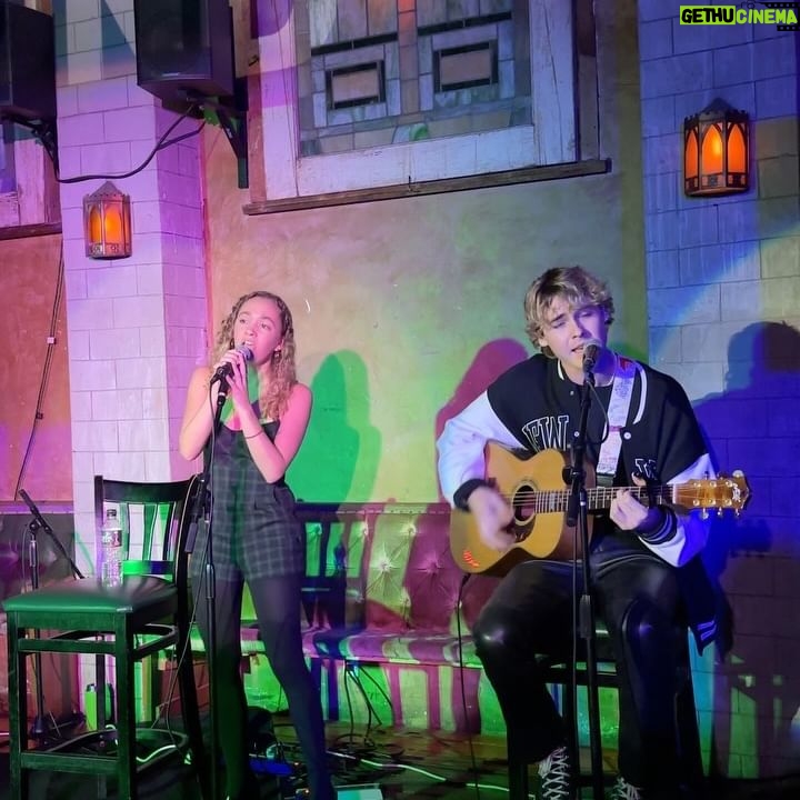 Jillian Shea Spaeder Instagram - played xy & my ep live for the first time last night!🥲 xy comes out in 11 hours 😭