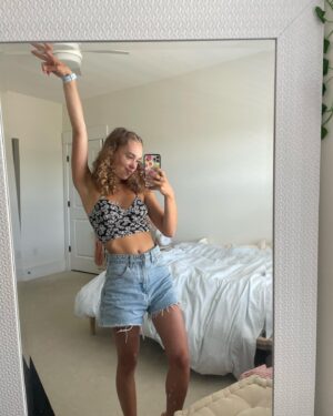 Jillian Shea Spaeder Instagram - okay! slay!